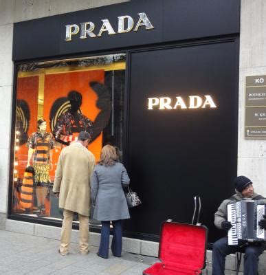 prada de|prada germany gmbh.